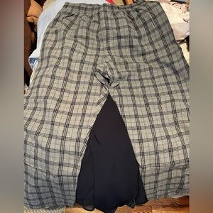 Men’s LL Bean L flannel pajama pants gray and navy plaid/check